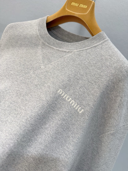 MIU M SWEATSHIRT