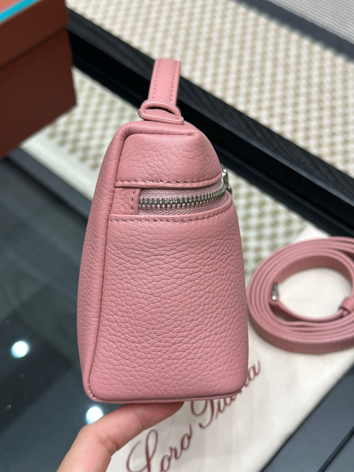 LORO P EXTRA POCKET L19 BAG