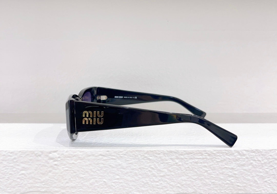 MIU M SUNGLASSES