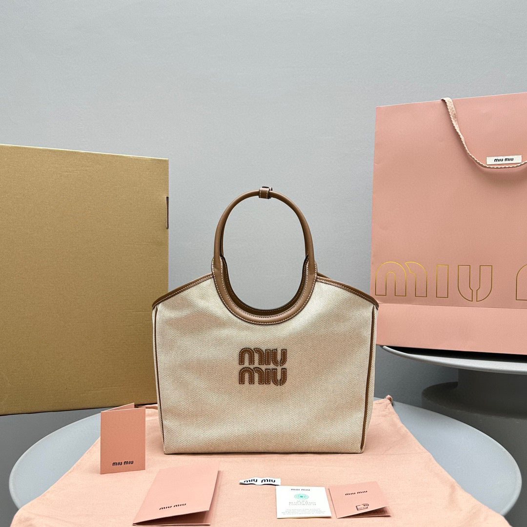 MIU M IVY CANNETE BAG