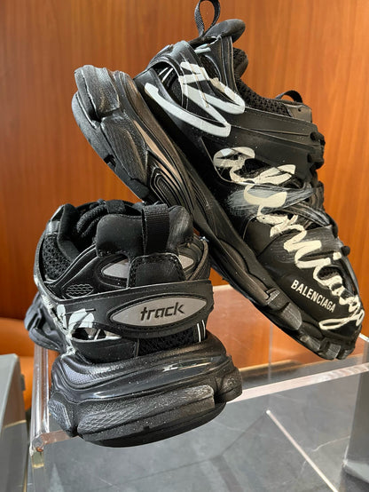 BAL TRACK SNEAKERS