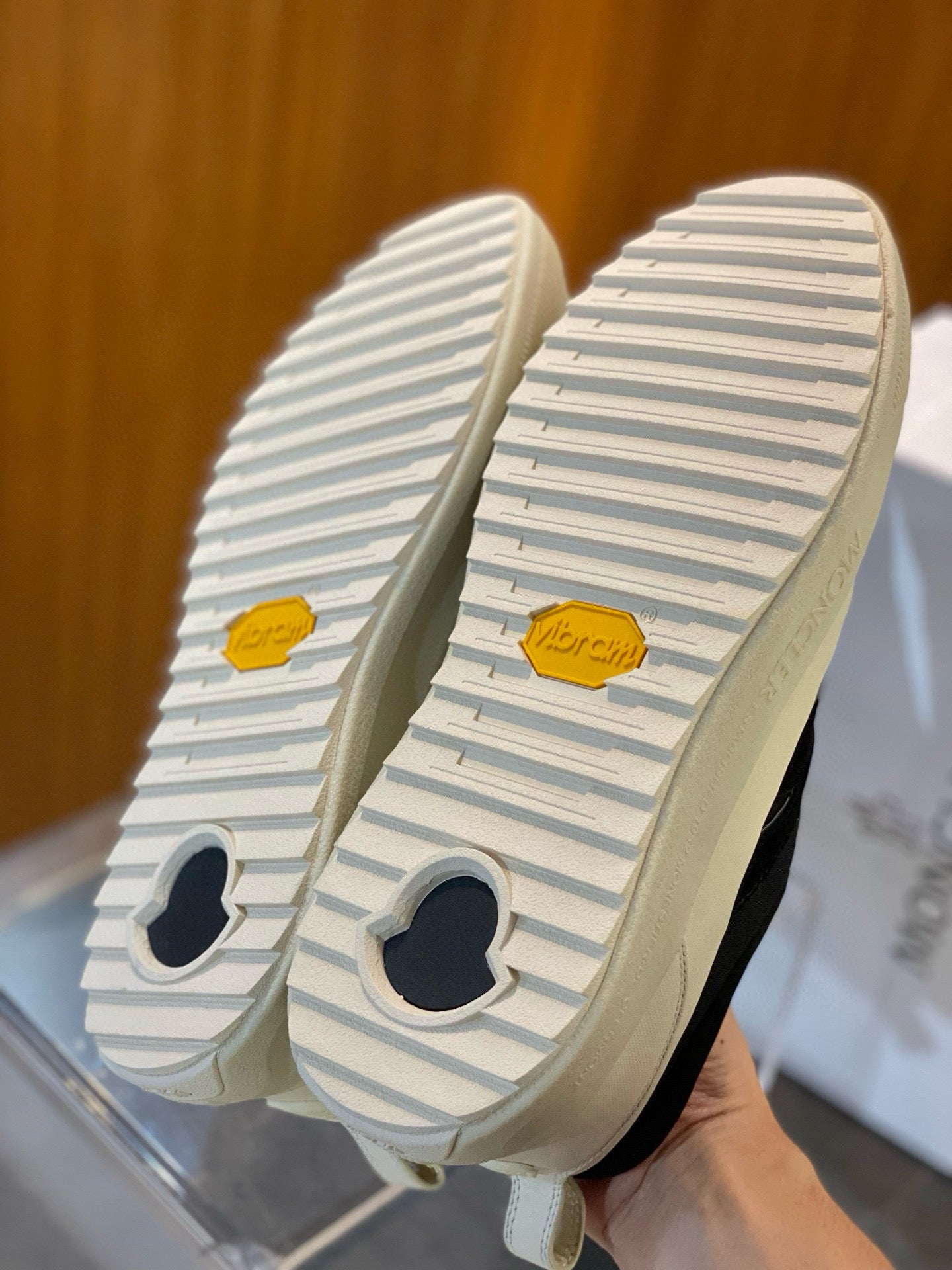 MONC ALTIVE SNEAKERS