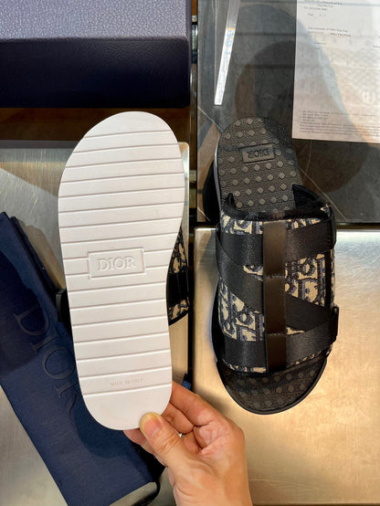 CD ALPHA SANDALS