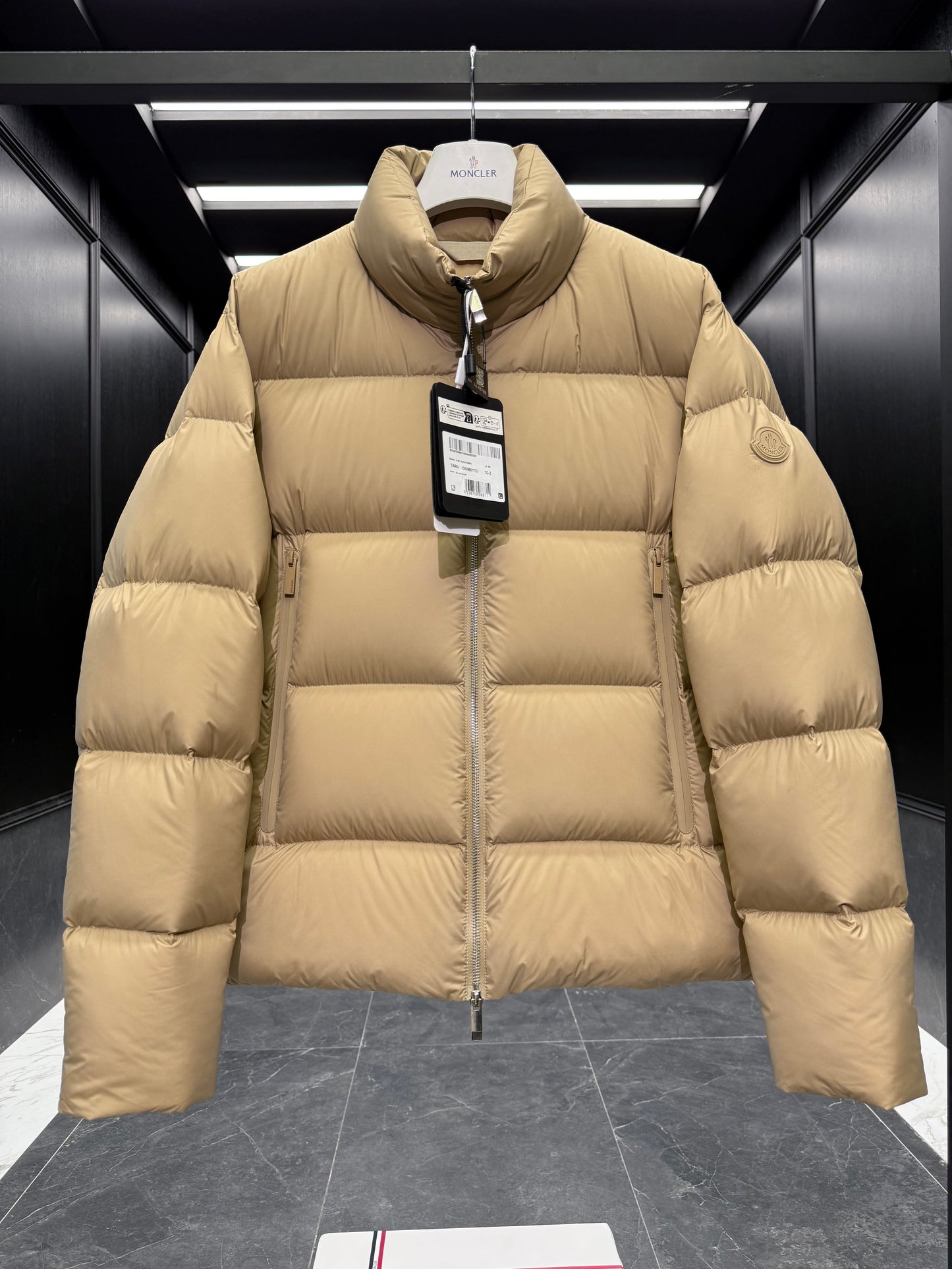 MONC TARN JACKET