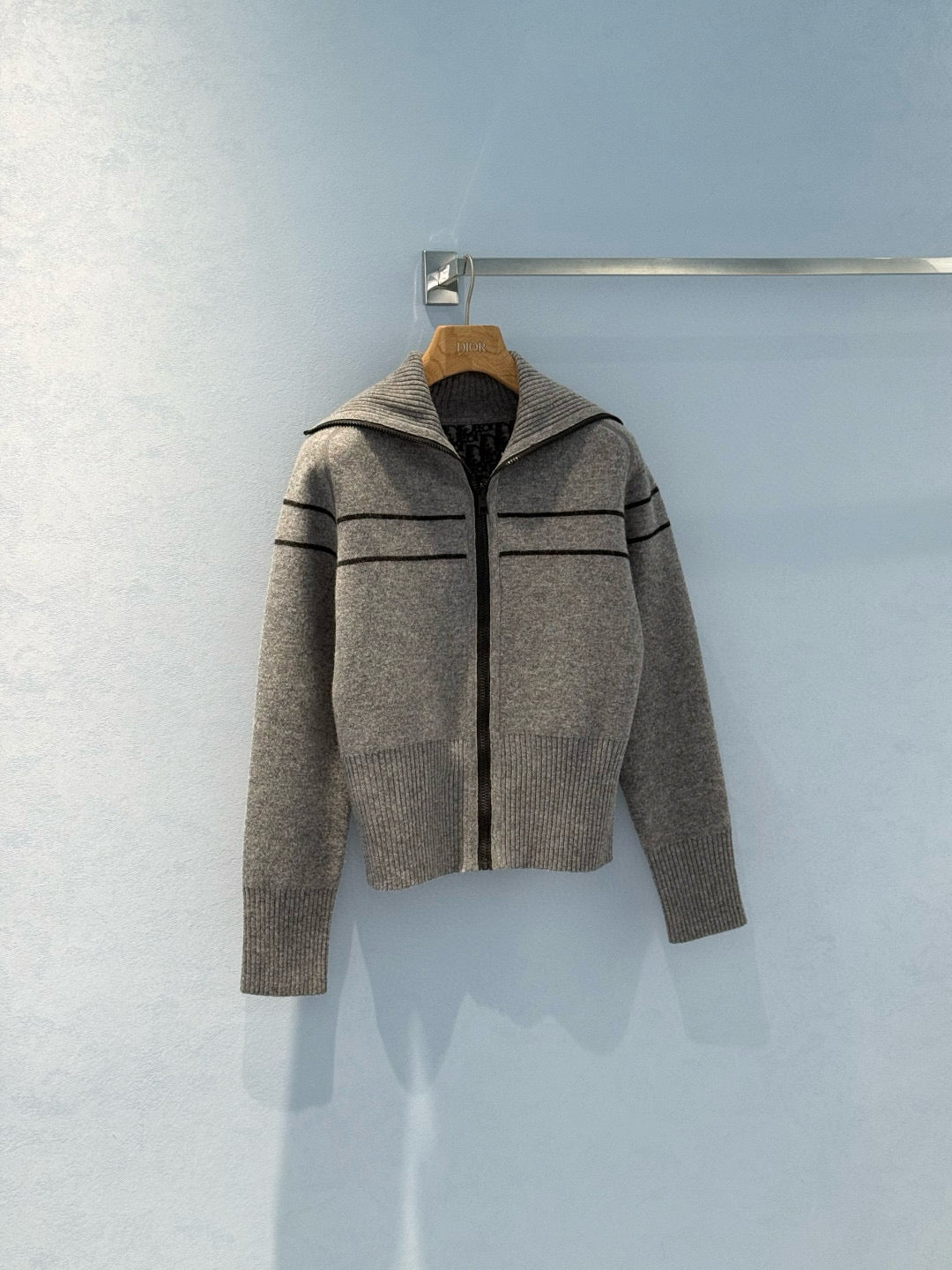 CD ZIP JUMPER