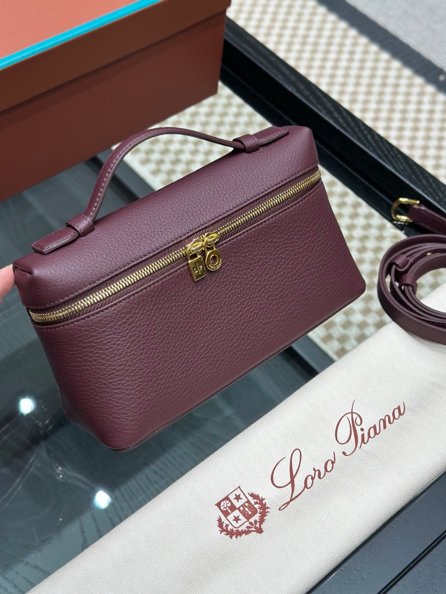 LORO P EXTRA POCKET L19 BAG