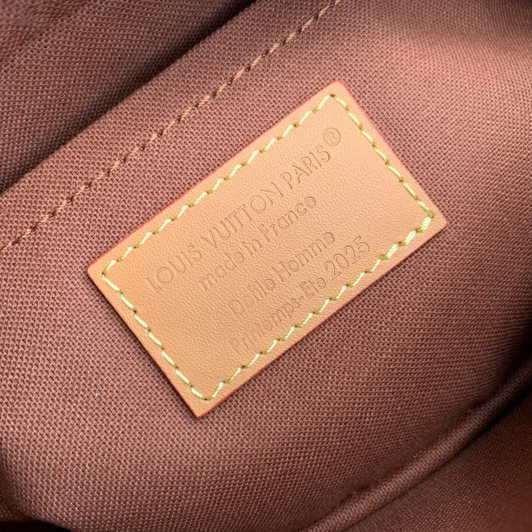LOU TROCADERO WEARABLE WALLET