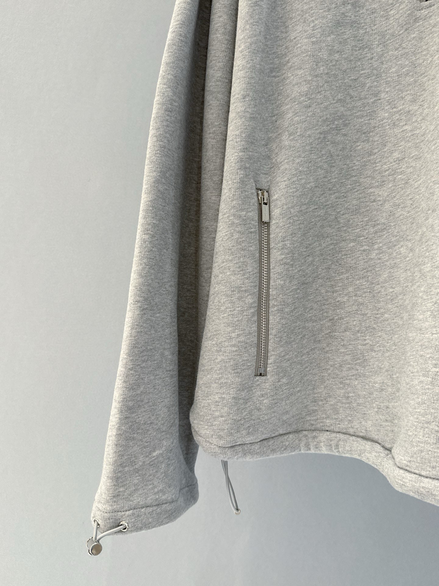 MIU M SWEATSHIRT