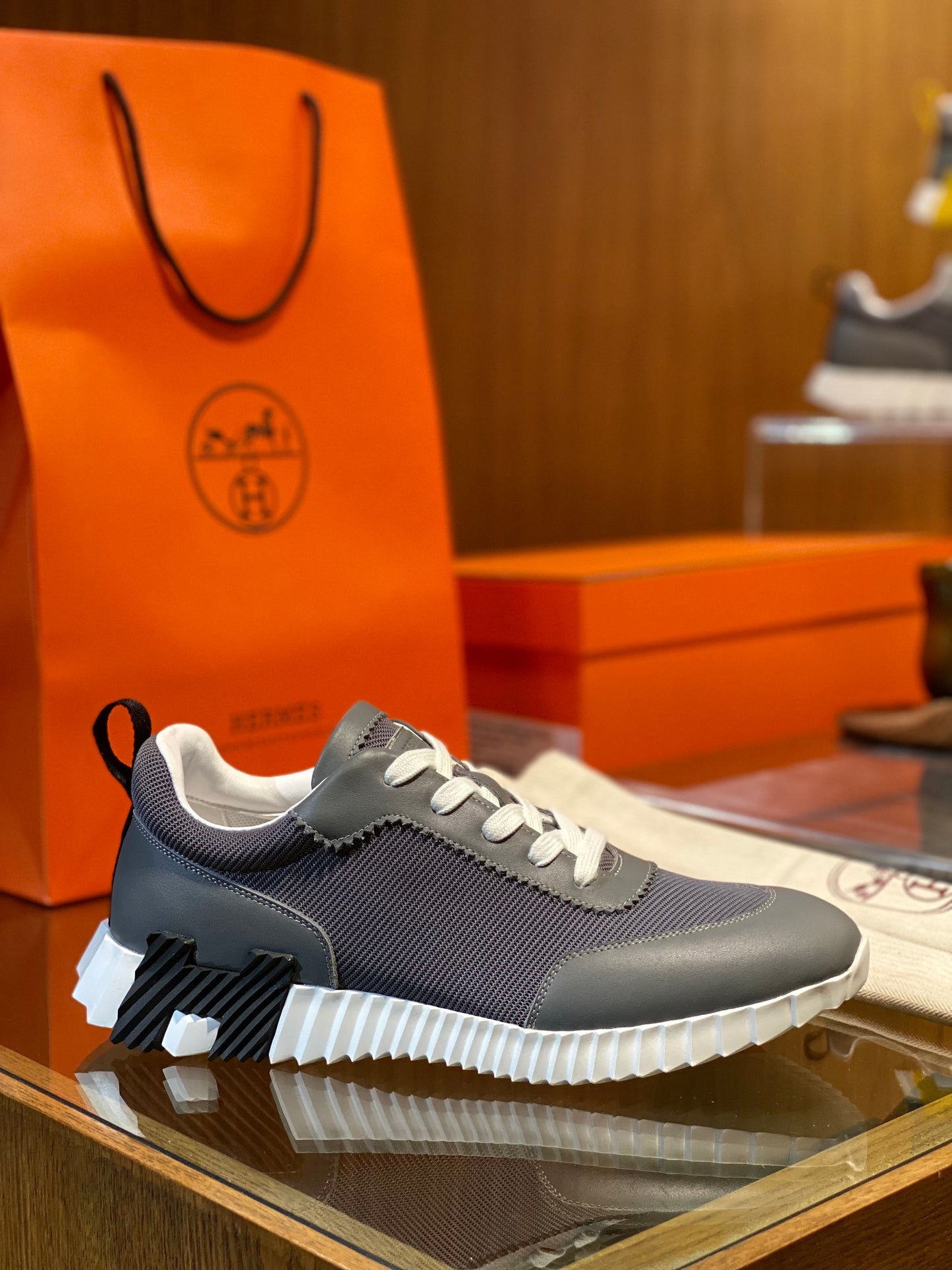 HERM BOUNCING SNEAKERS
