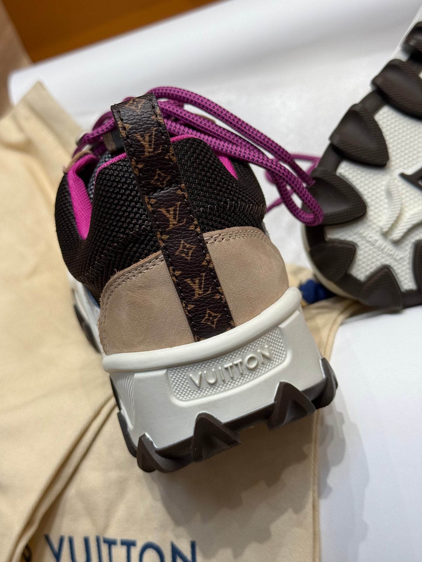 LOU RUSH XPLORER SNEAKERS