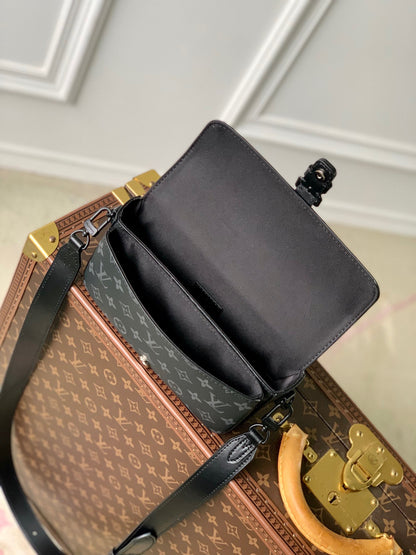 LOU MONTSOURIS WEARABLE WALLET