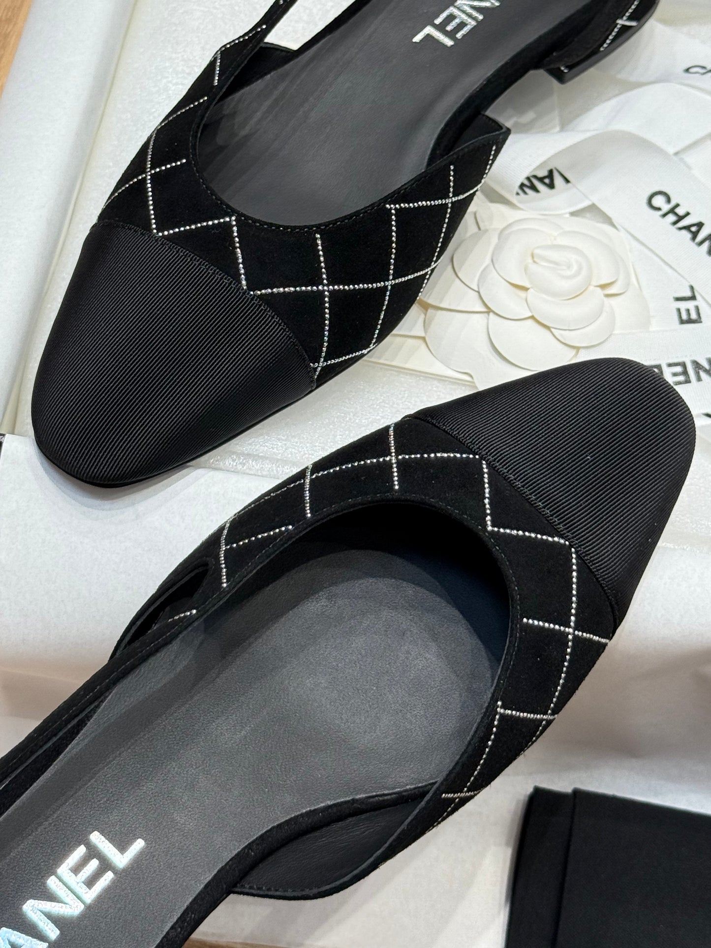 CC SLINGBACK PUMPS