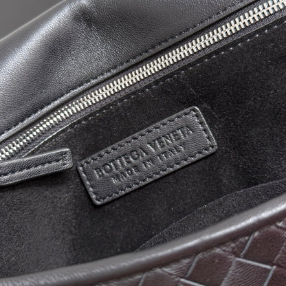 BOTT V VENETO FLAP MESSENGER BAG