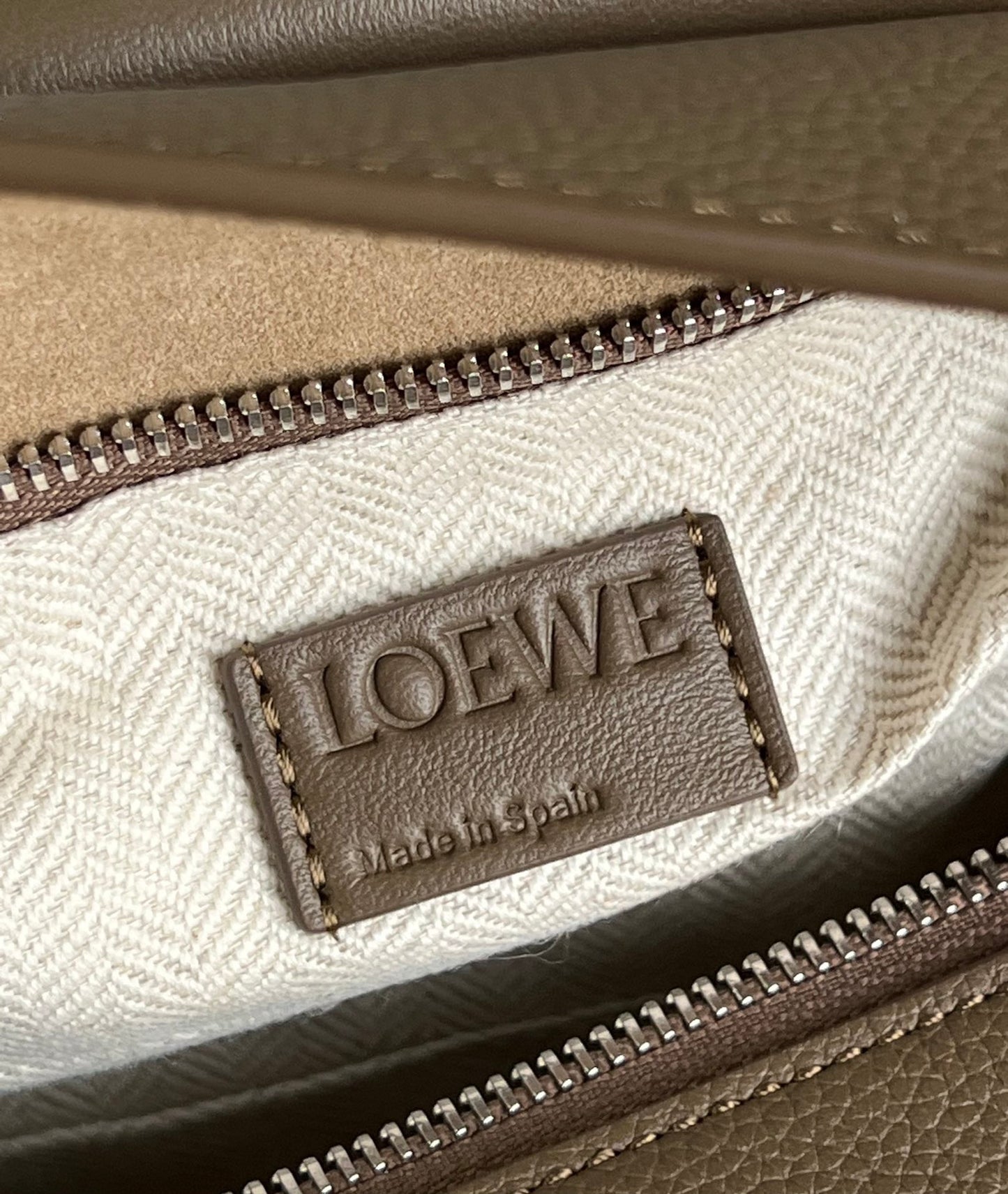 LOEW MEDIUM PUZZLE BAG