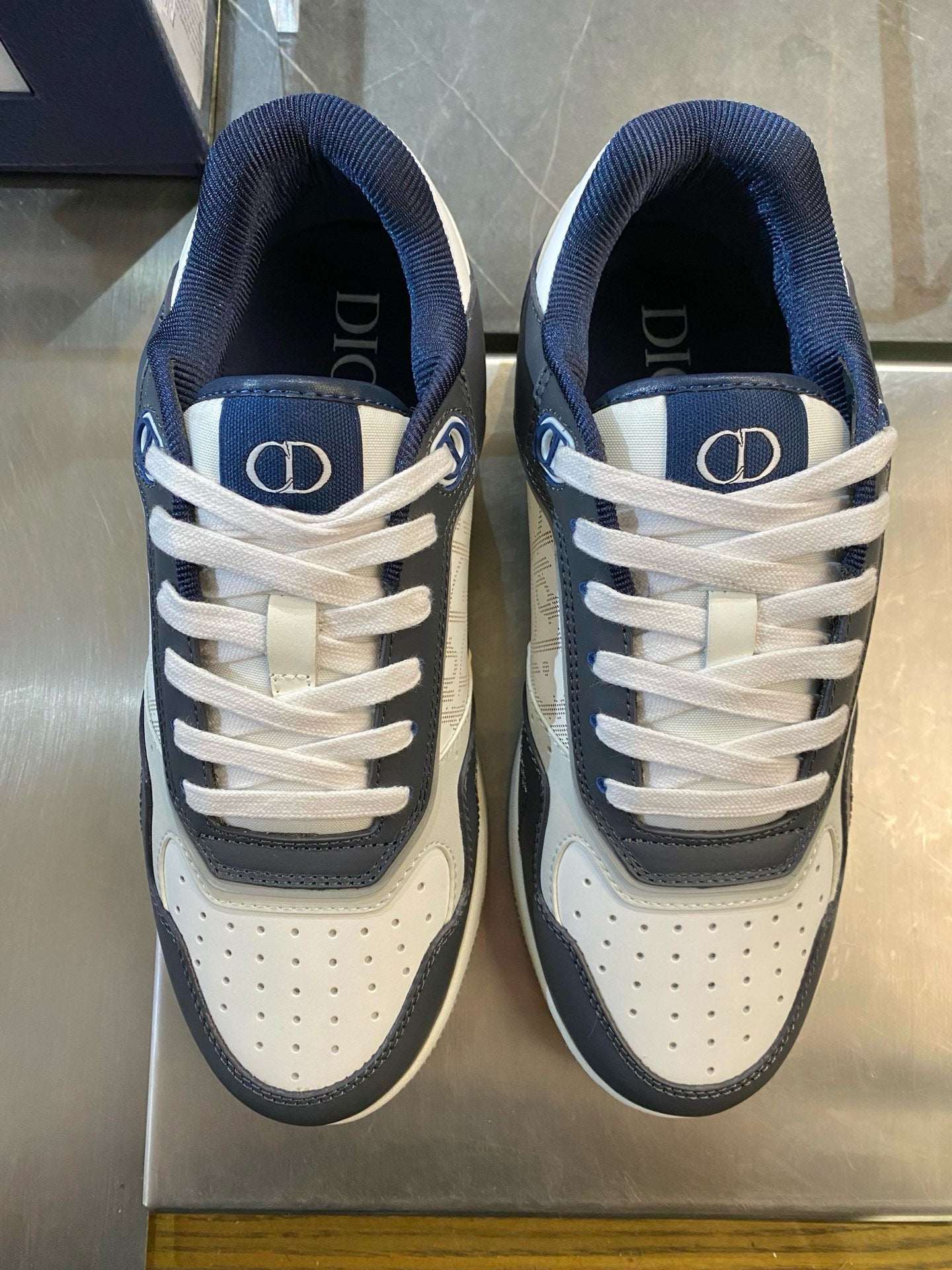 CD B27 SNEAKERS