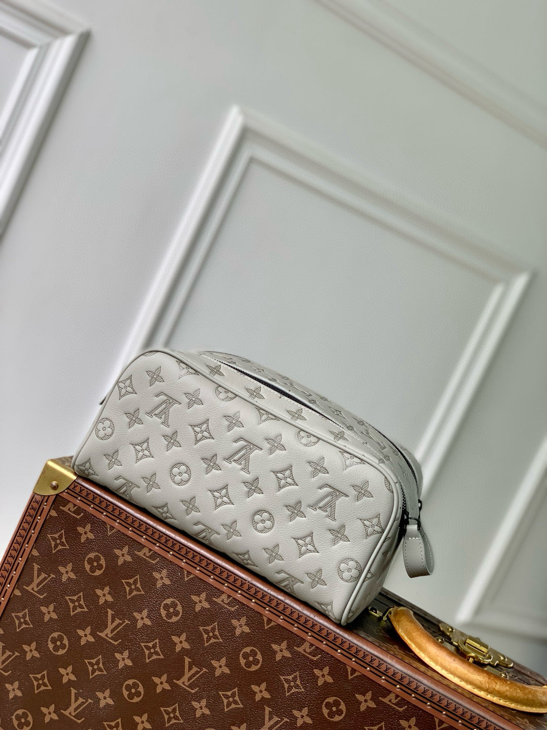 LOU DOPP KIT TOILETRY BAG