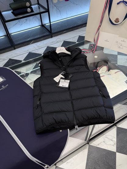 MONC VALMASQUE VEST
