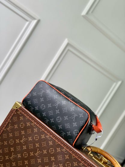 LOU DOPP KIT TOILETRY BAG