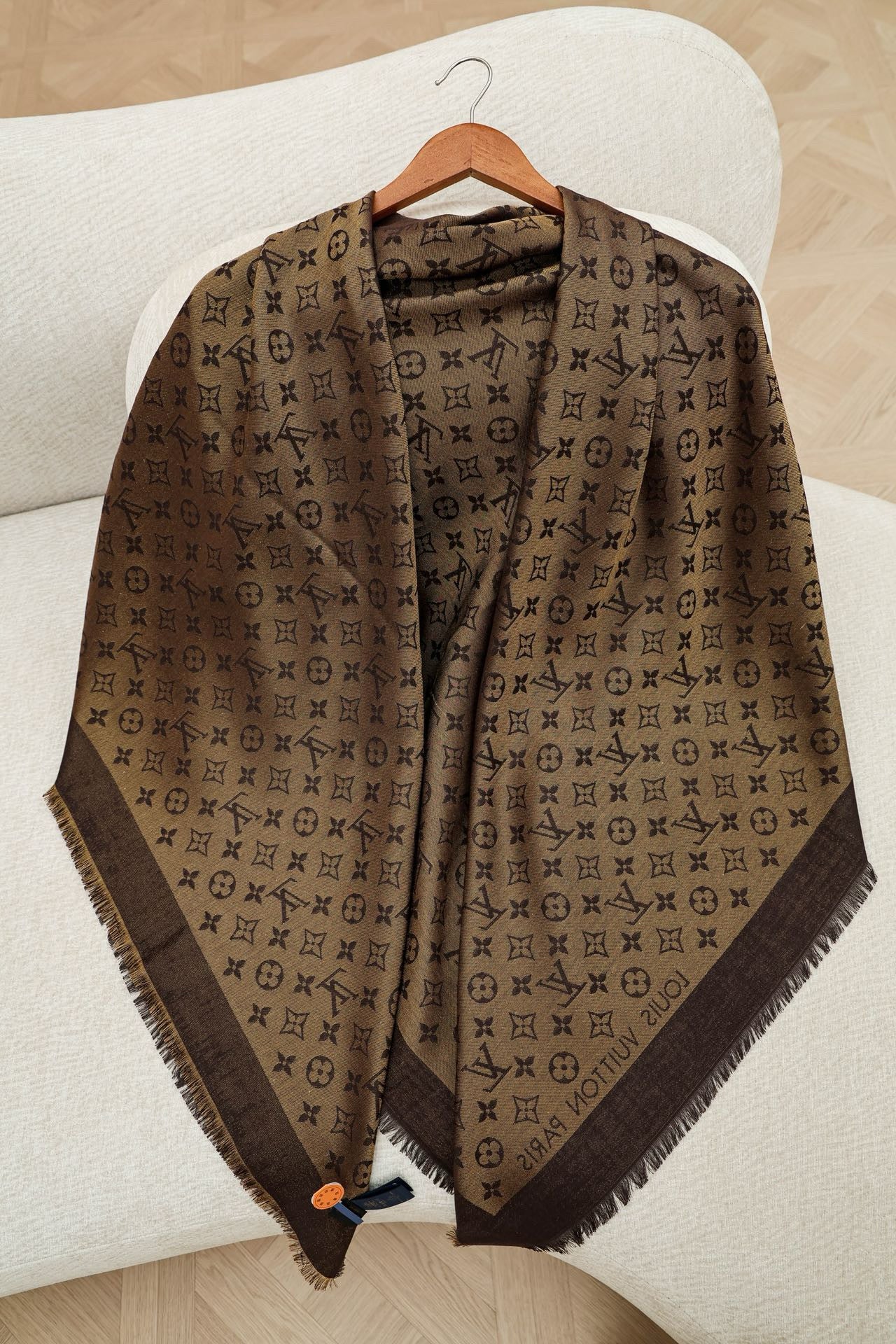 LOU SHAWL