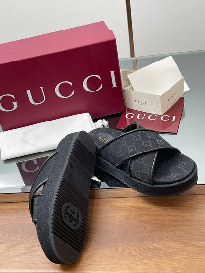GG SANDALS