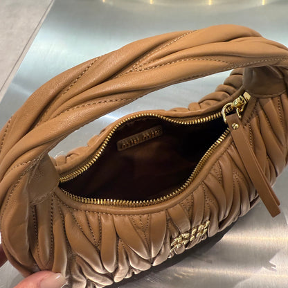 MIU M WANDER BAG