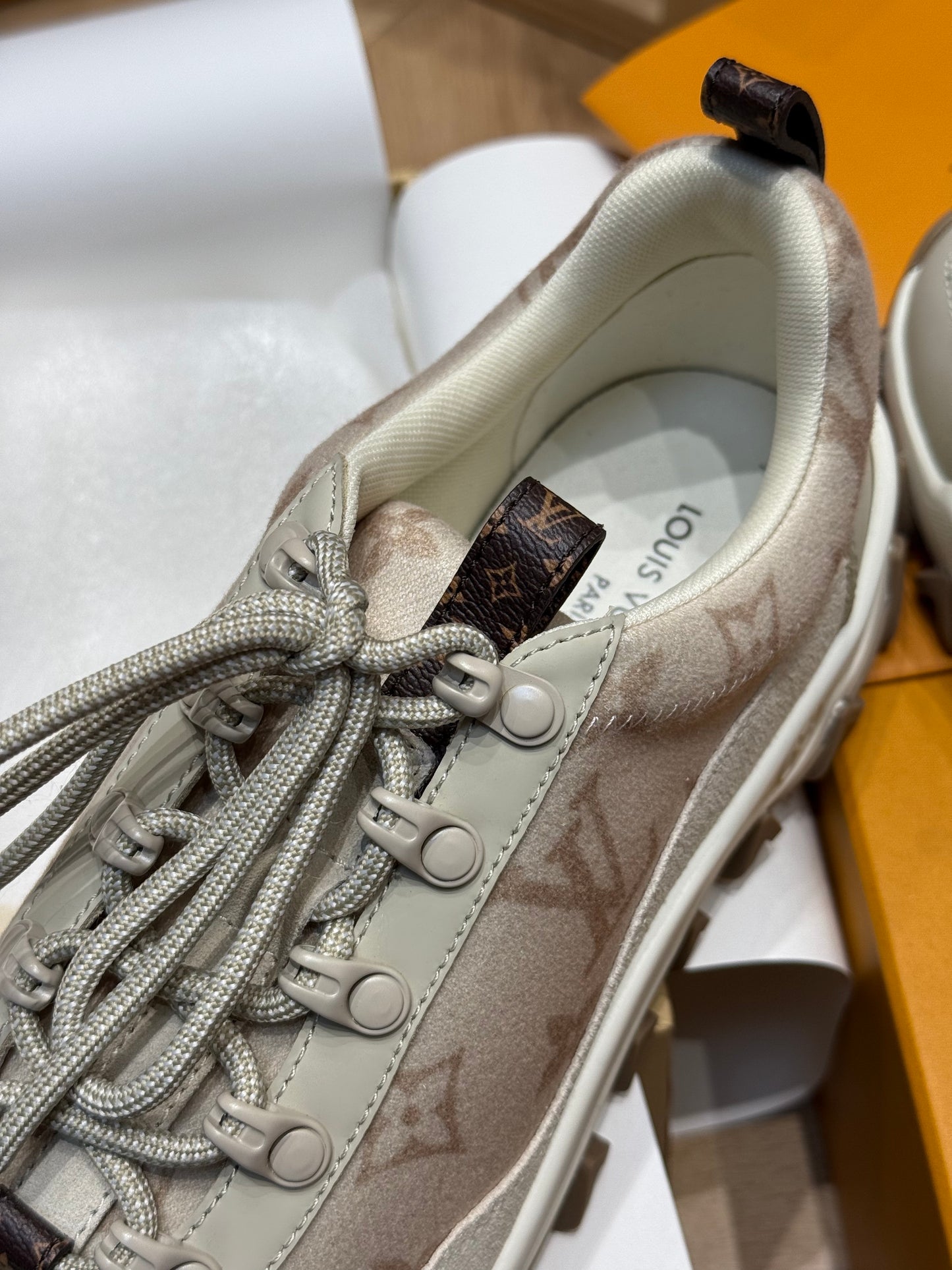 LOU RUSH XPLORER SNEAKERS