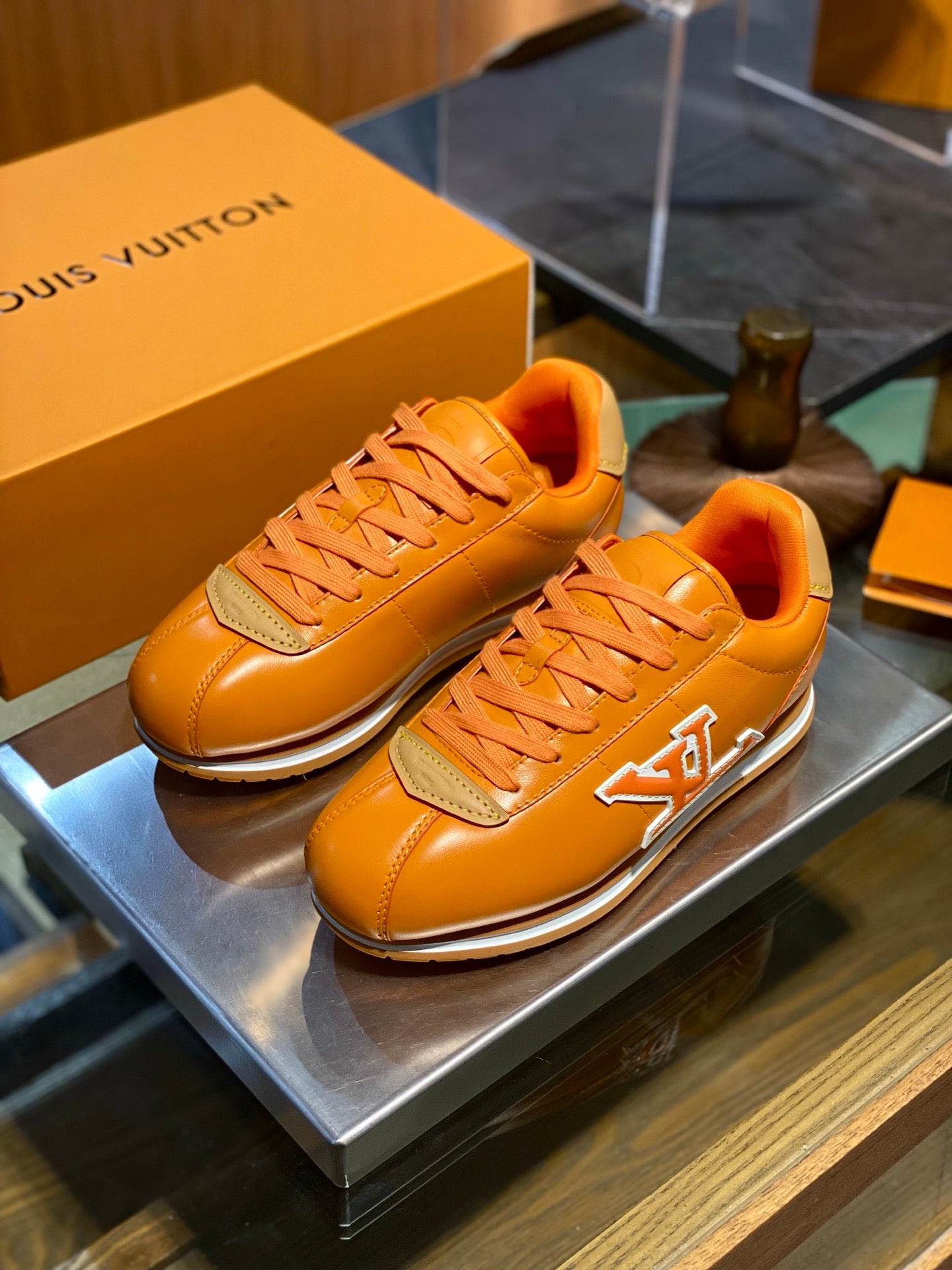 LOU BUTTERSOFT SNEAKERS