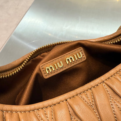 MIU M WANDER BAG
