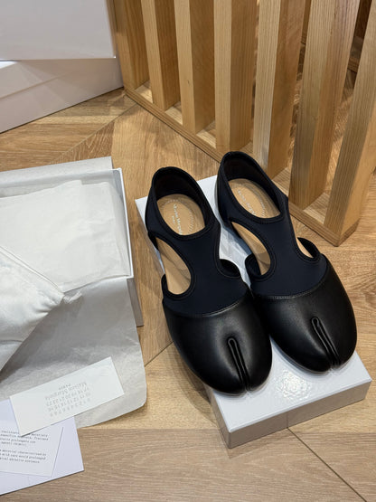 MAISON M TABI BALLET FLATS