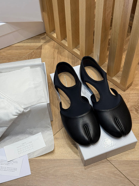 MAISON M TABI BALLET FLATS