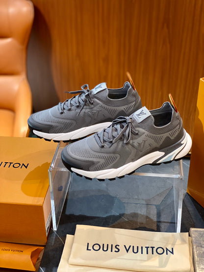 LOU RUNNER TATIC TRAINERS