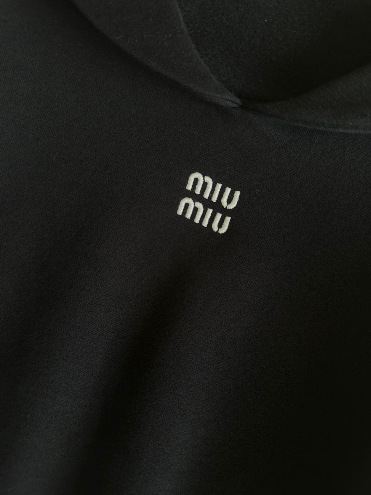 MIU M SWEATSHIRT