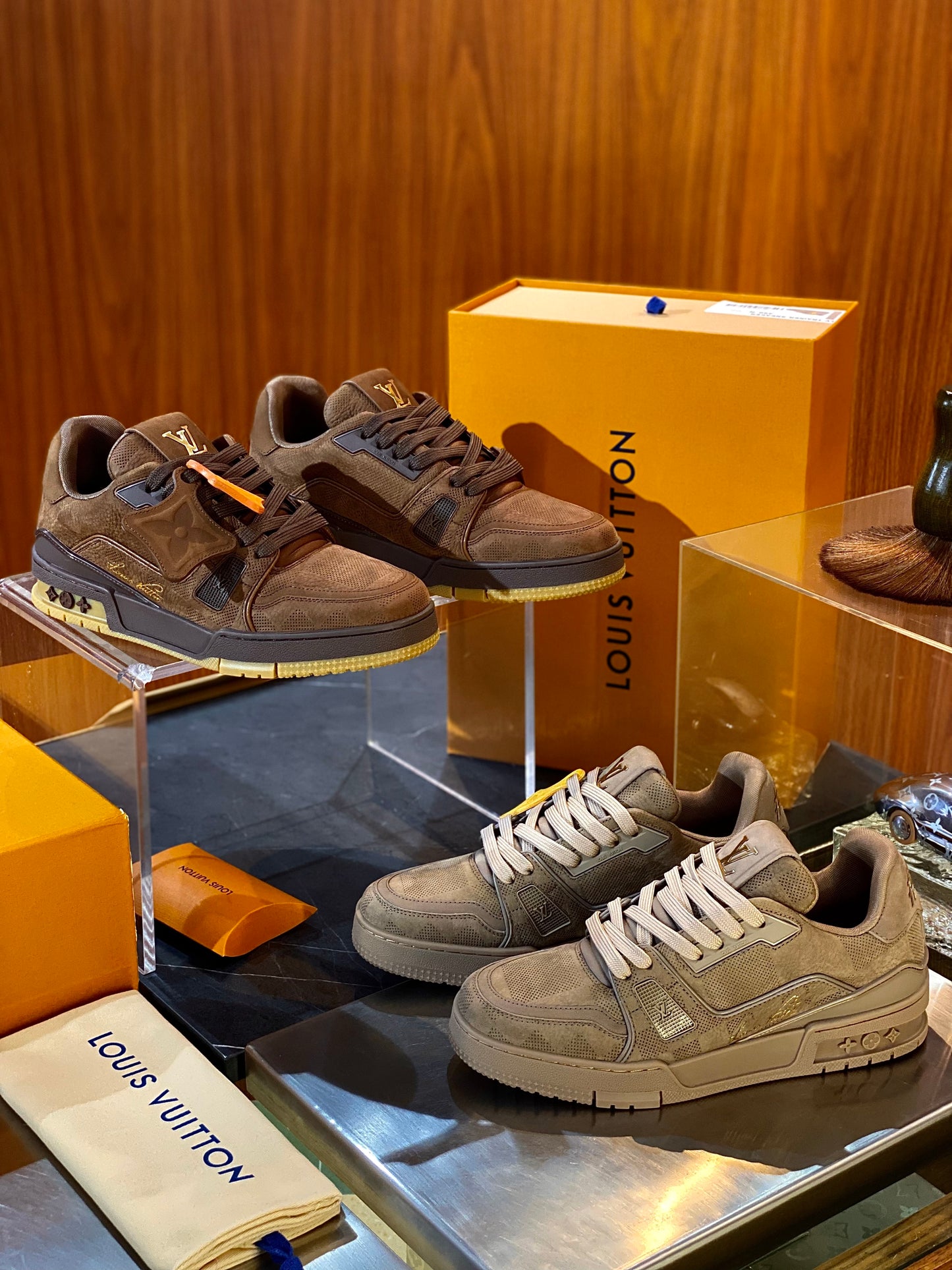 LOU TRAINERS