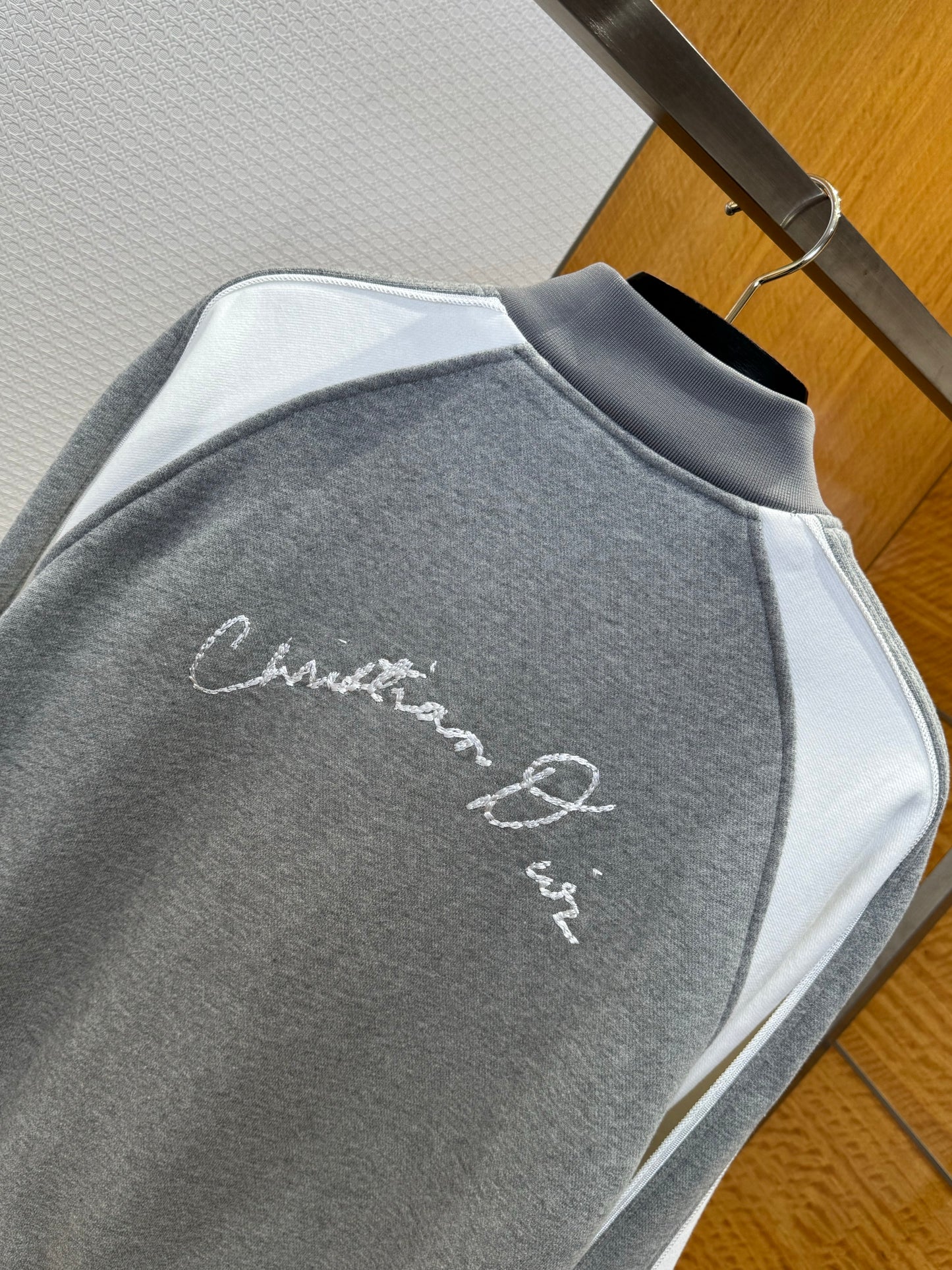 CD BOMBER JACKET