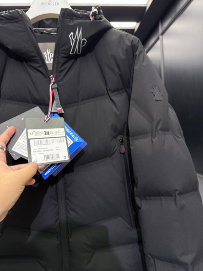 MONC ARCESAZ JACKET