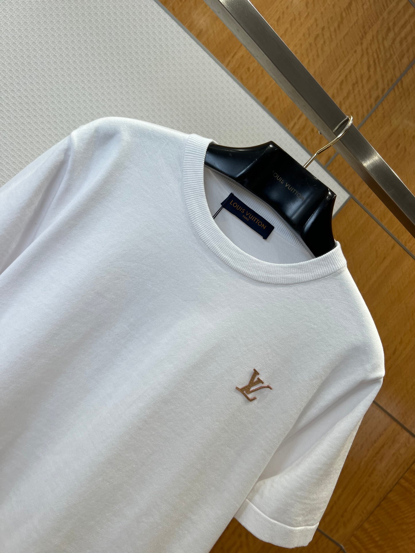 LOU T-SHIRT