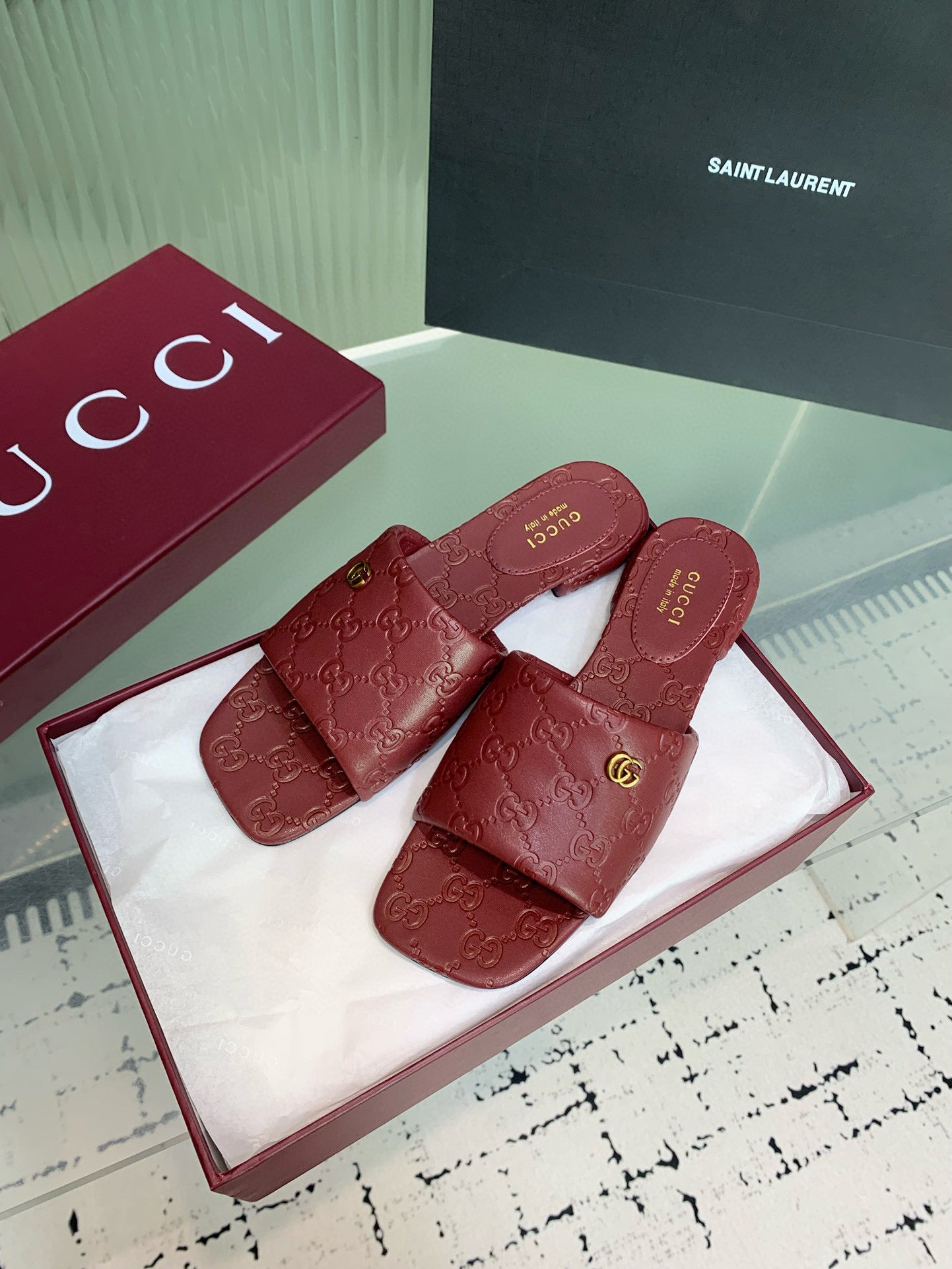 GG SANDALS