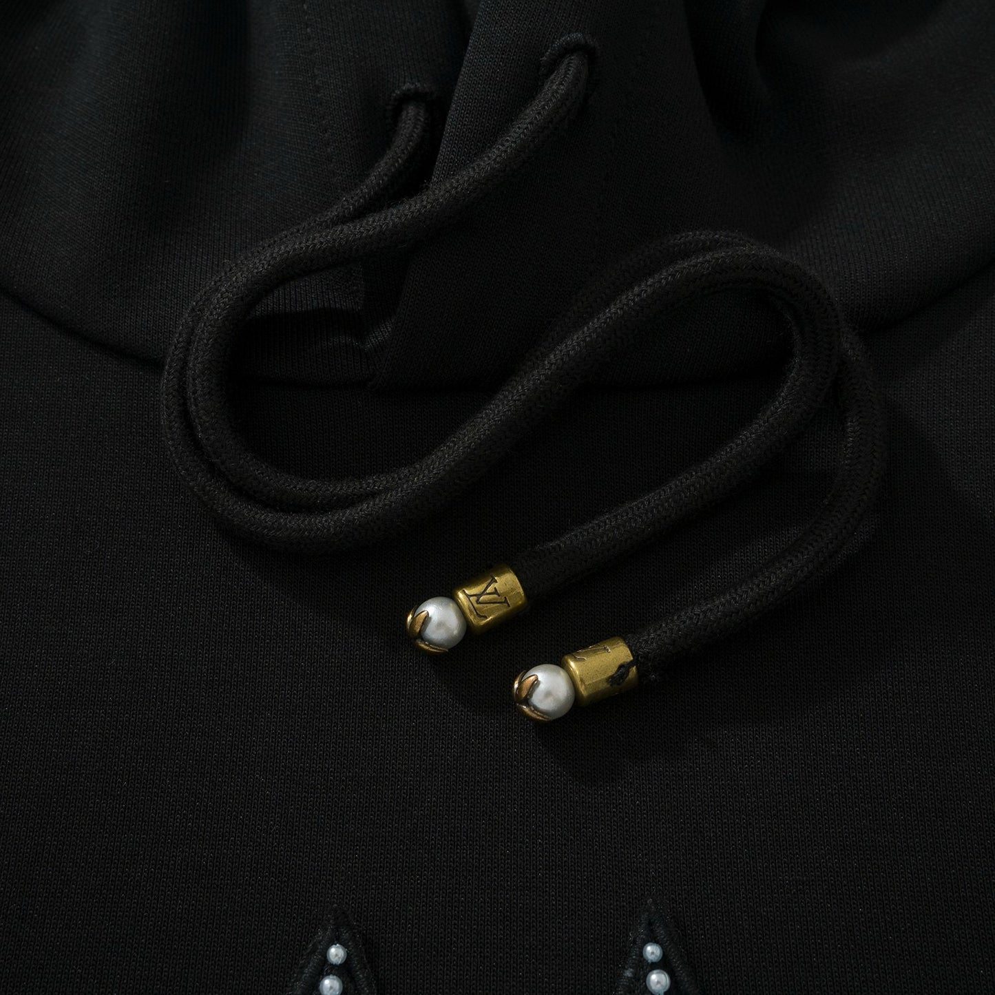 LOU HOODIE