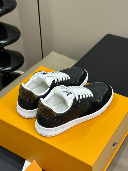 LOU TRAINERS
