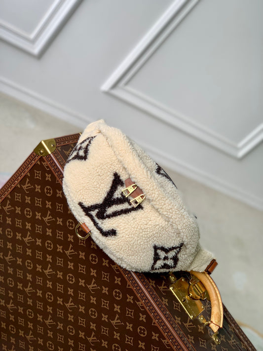 LOU BUMBAG