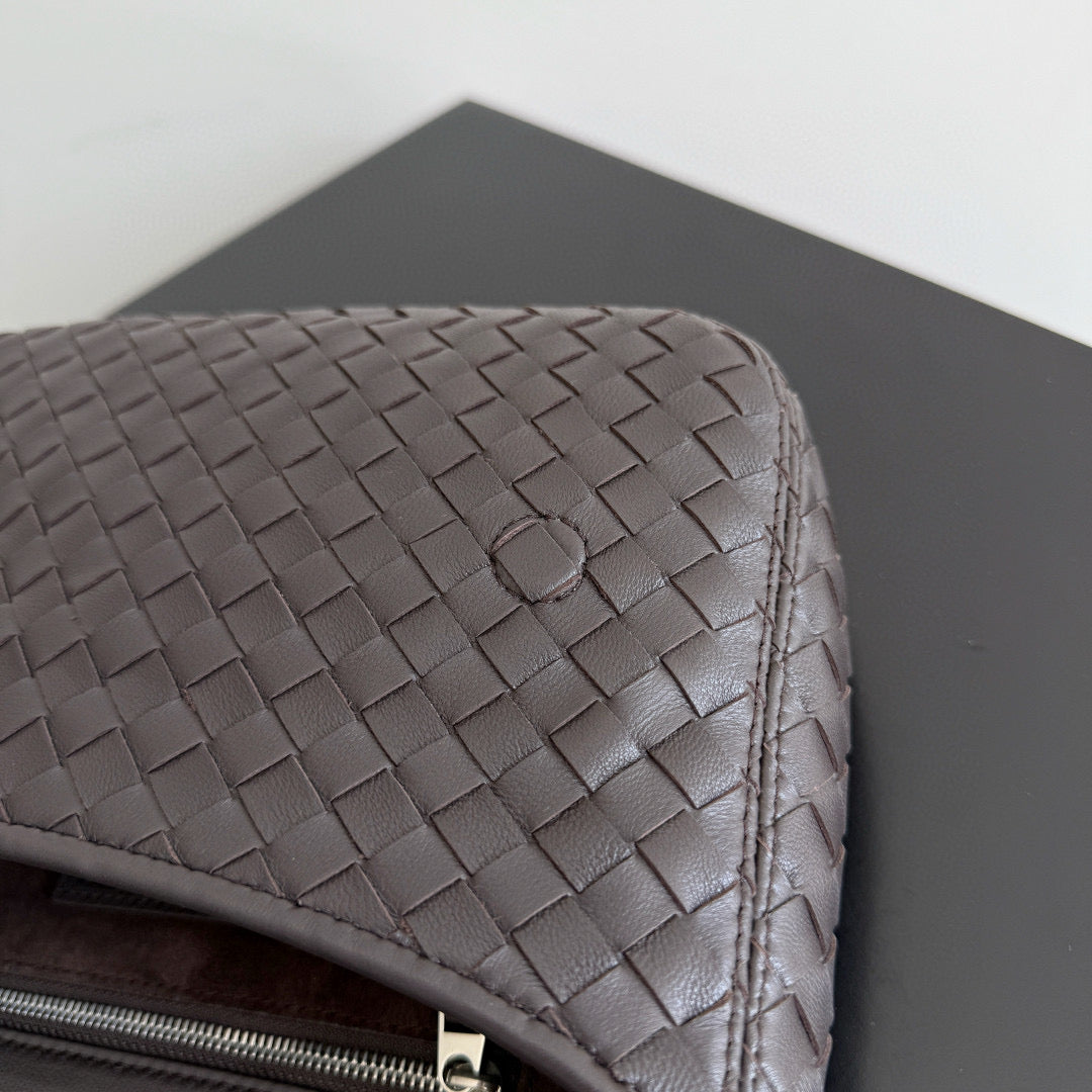 BOTT V VENETO FLAP MESSENGER BAG