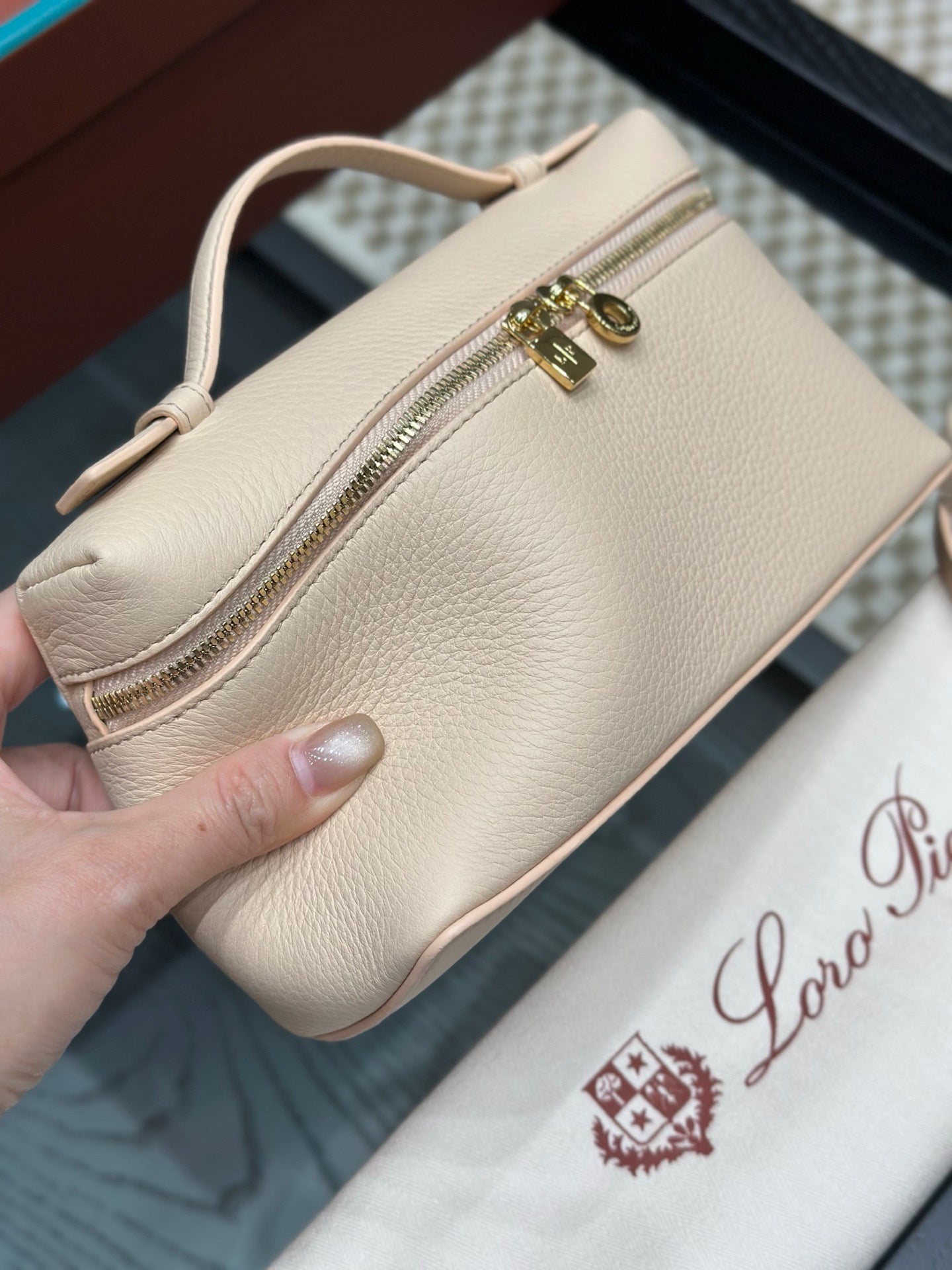 LORO P EXTRA POCKET L19 BAG