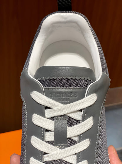 HERM BOUNCING SNEAKERS