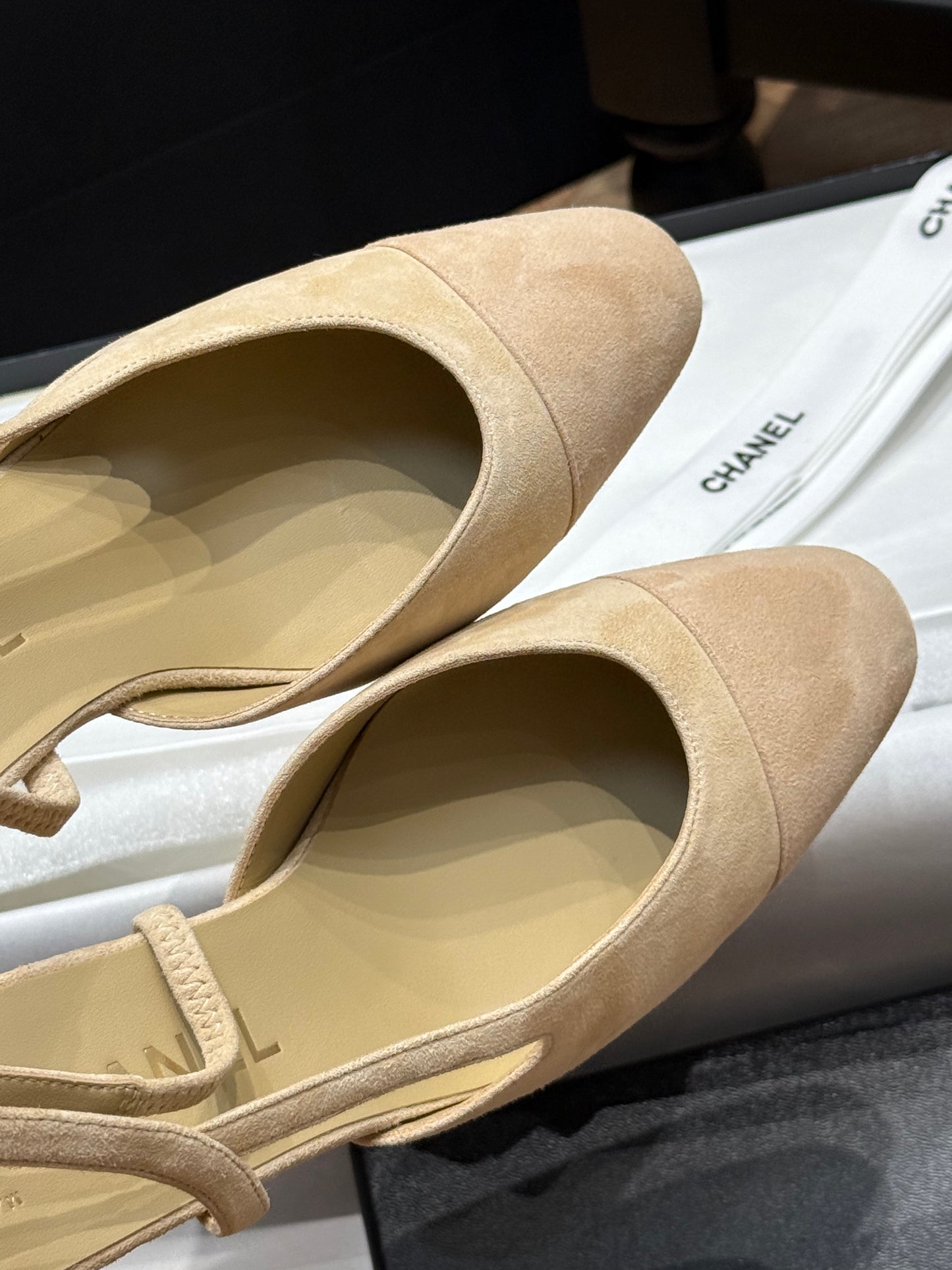 CC SLINGBACK PUMPS
