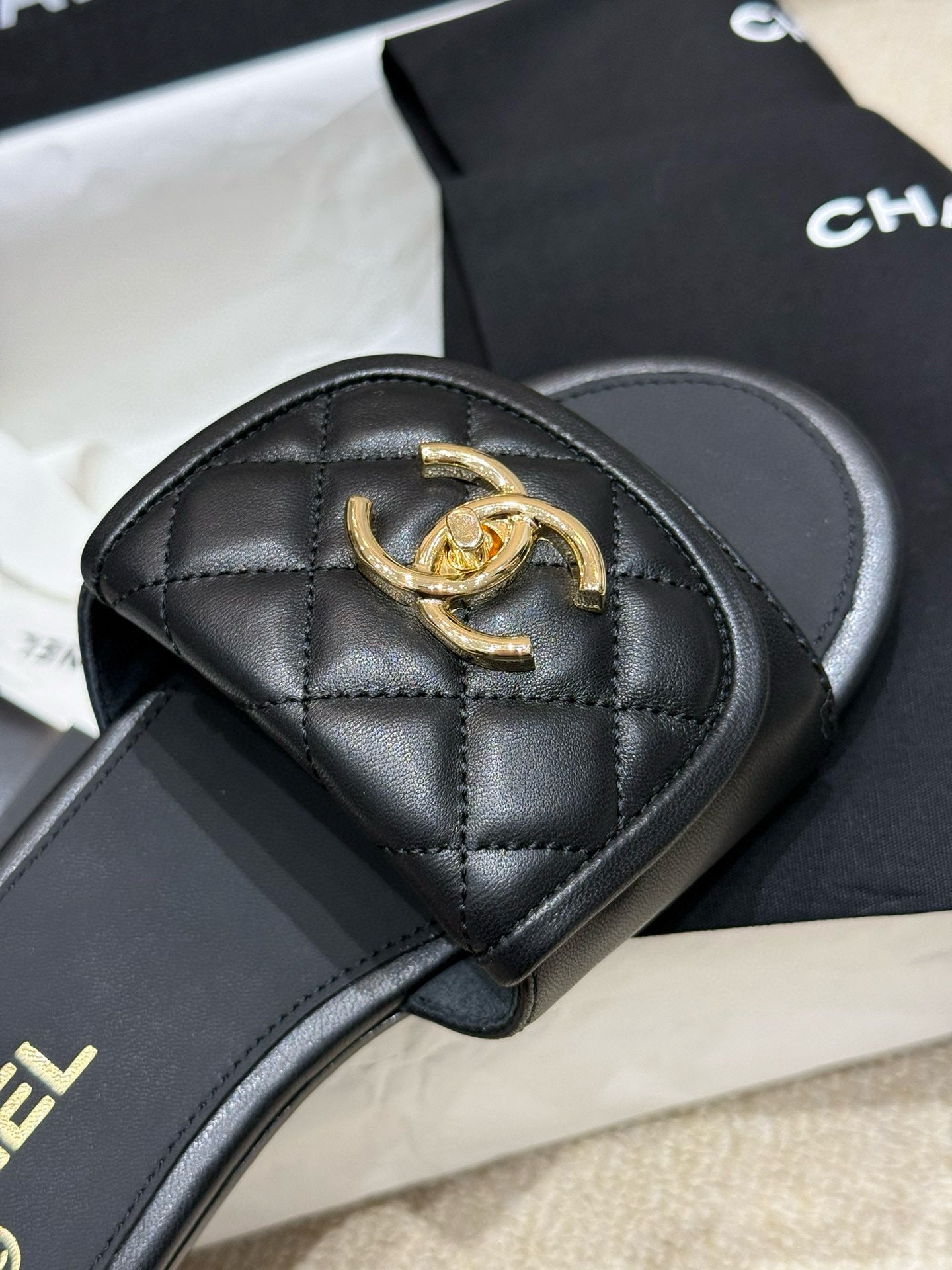 CC SANDALS