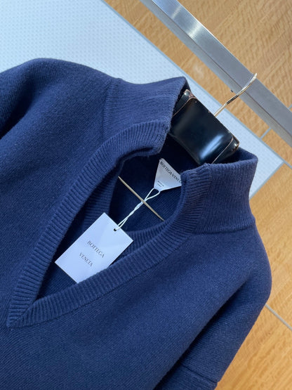 BOTT V JUMPER