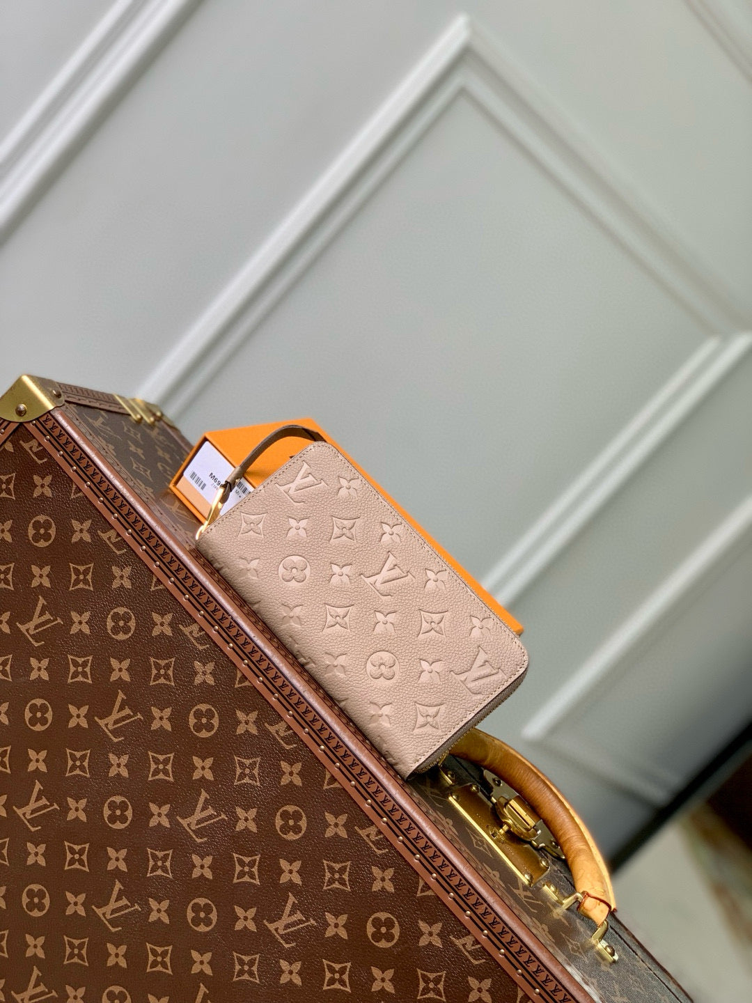 LOU ZIPPY WALLET