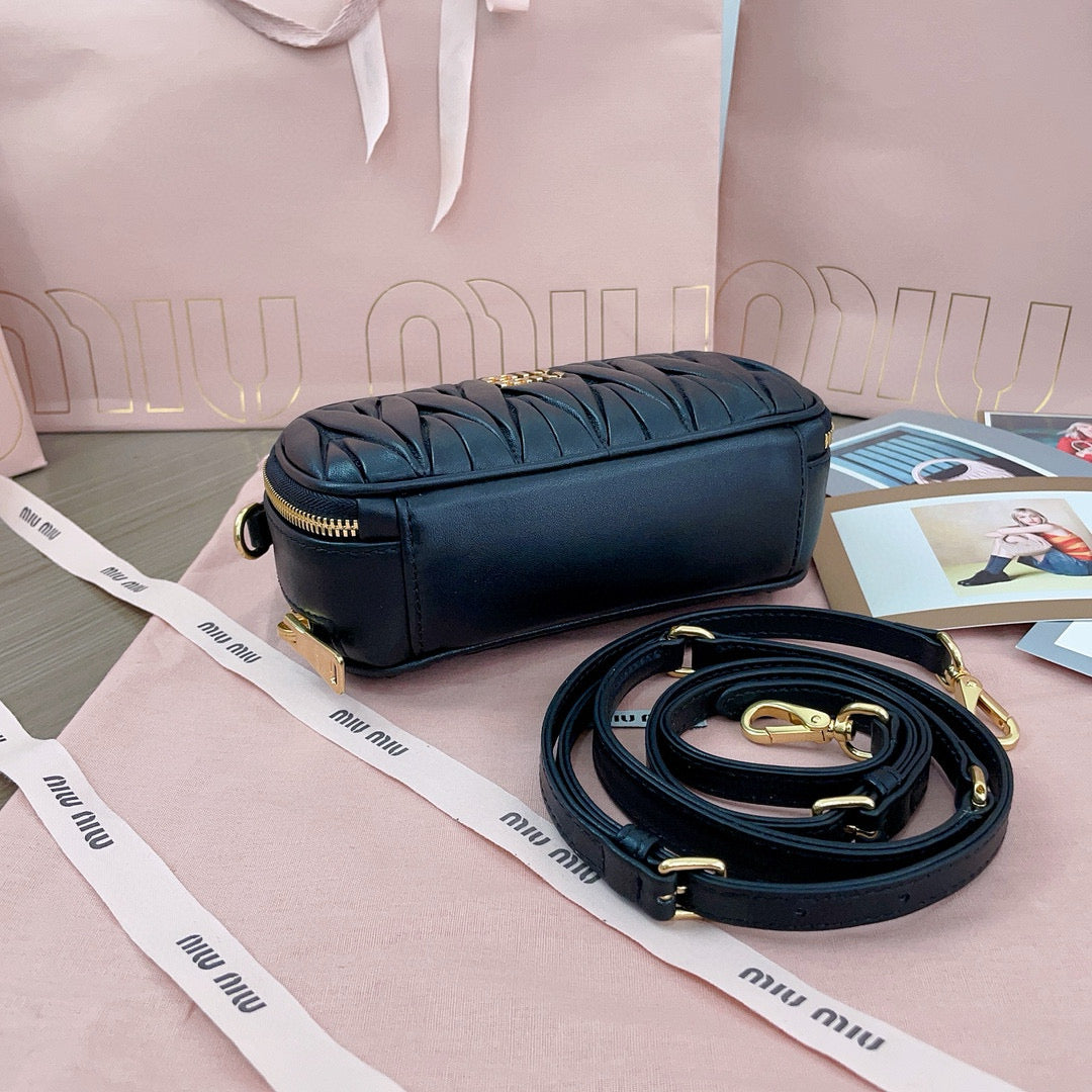 MIU M MATELASSE SHOULDER BAG