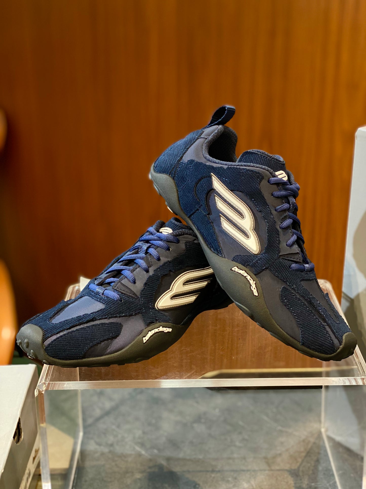 BAL MONDAY ULTRA SNEAKERS
