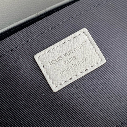 LOU PULSE MESSENGER BAG